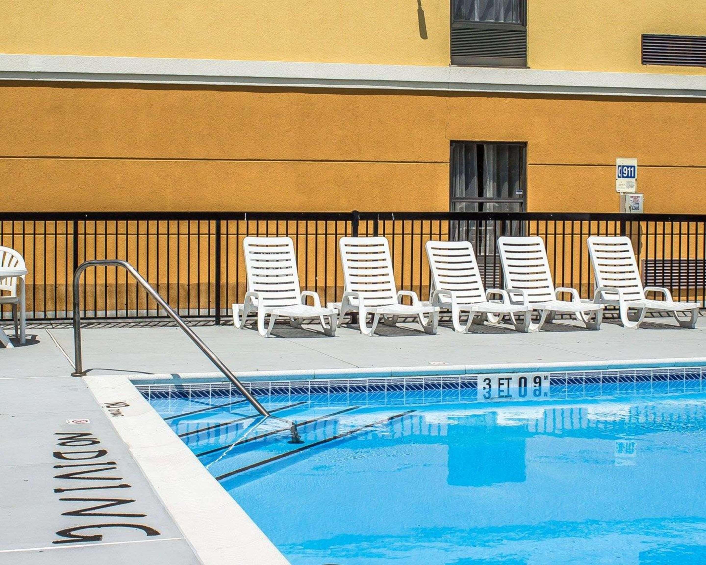 Comfort Inn Dunn Near I-95 Extérieur photo