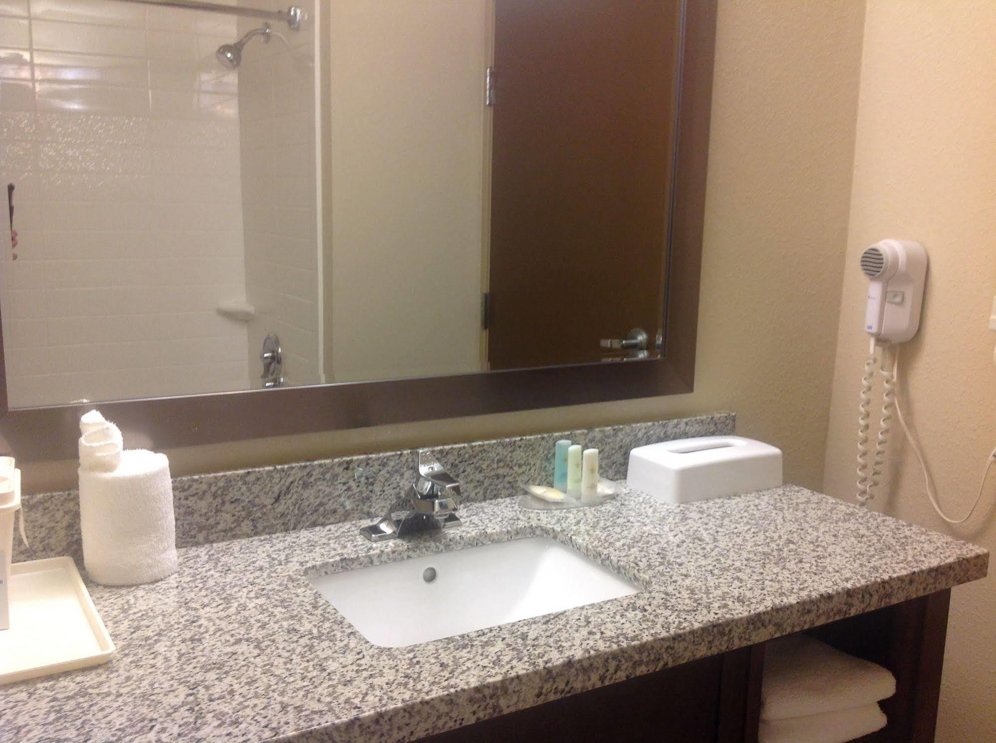 Comfort Inn Dunn Near I-95 Extérieur photo